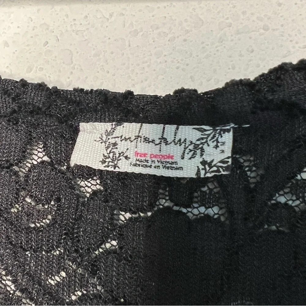 *NEW* Free People Cloud Ride Notch Lace Long sleeve Crop top, Black, size M